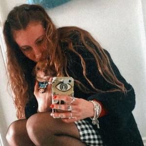 Meet your Posher, Jacqueline